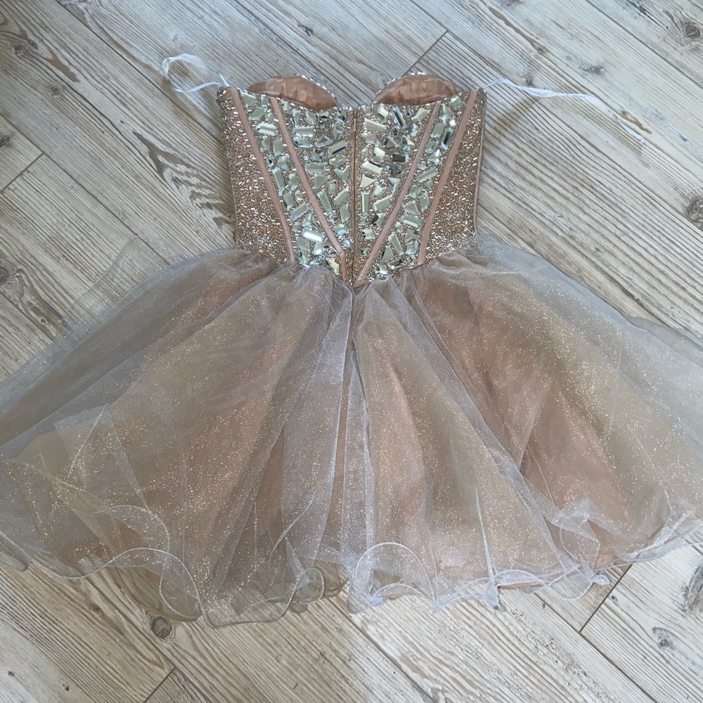 ✨Super sexy Sherri Hill dress✨ - Picture 5 of 8